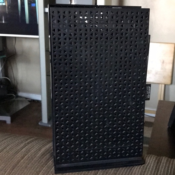 Router - Picture 3 of 7